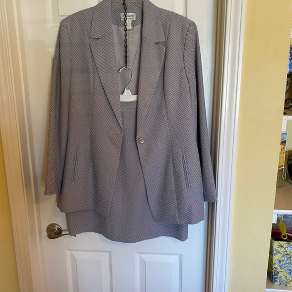 Reflections (Spieigal) Suit, Skirt Set, Gray, Size 14, EUC
